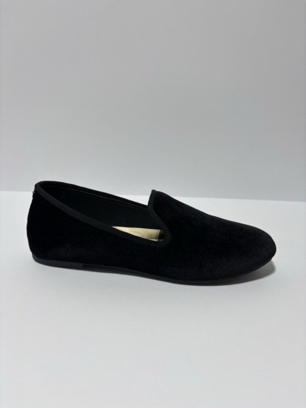 Birdies Women’s The Starling Black Velvet Loafers, Size 7 M